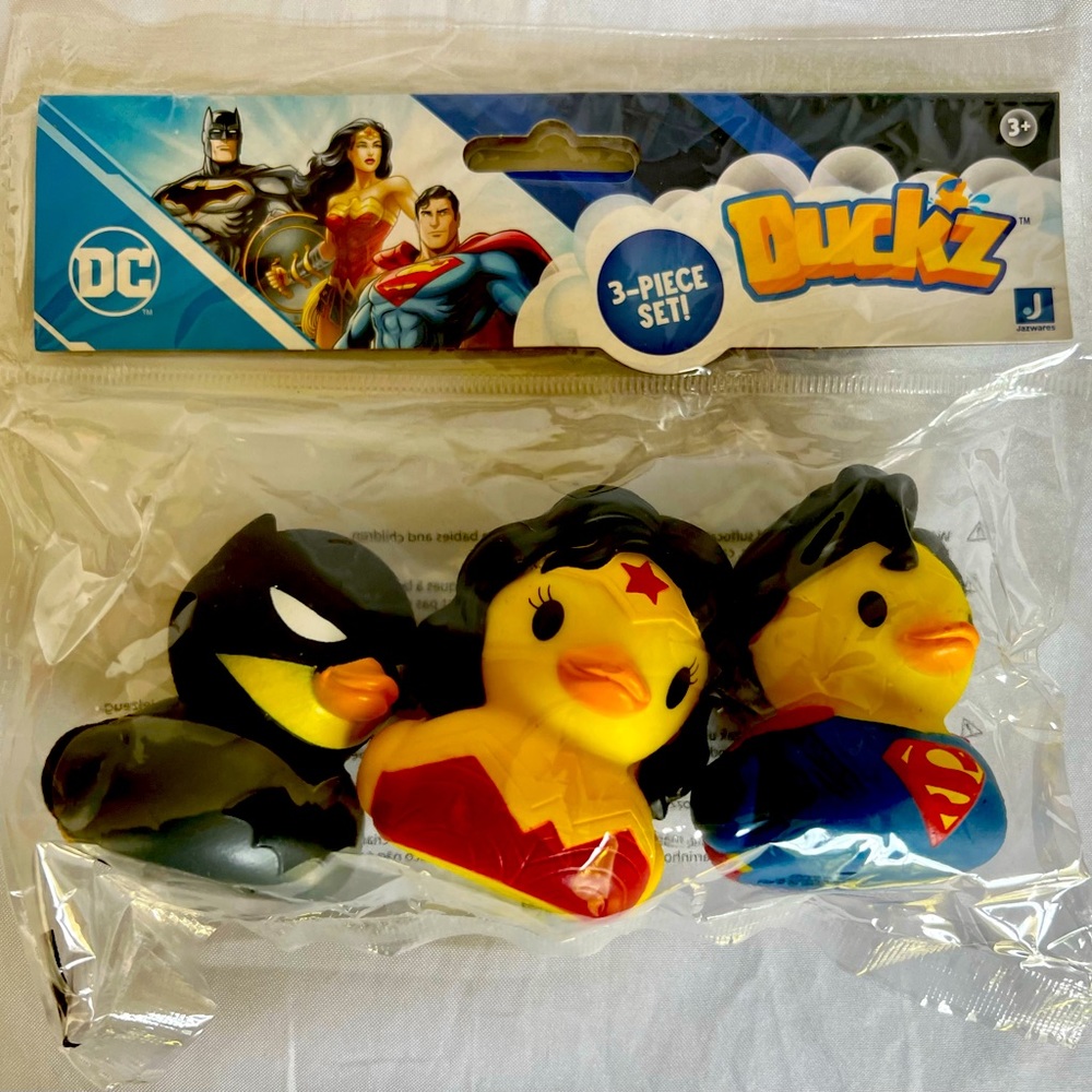 Duckz pack of 3 DC Superheroes- Batman WonderWoman Superman NWT unopened